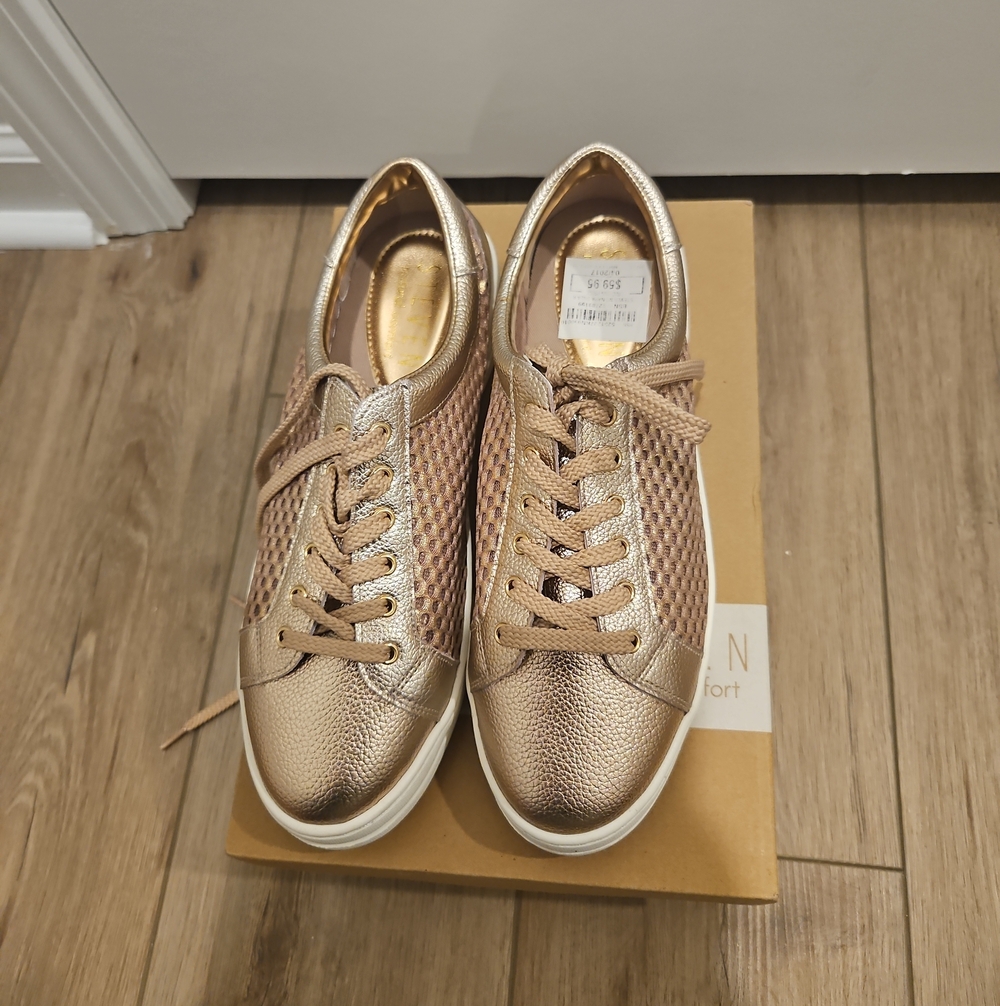 Women’s Metallic Rose Gold Lace-Up Sneakers